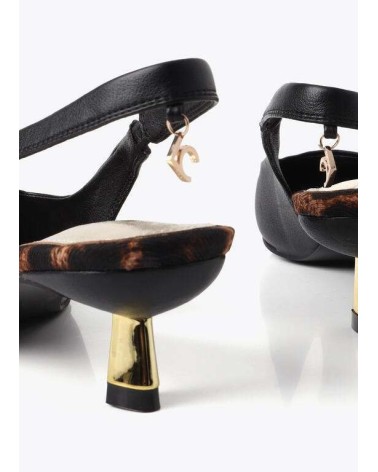 Zapato Destalonado Tachas