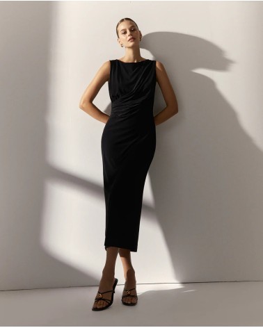 Vestido Midi Escote Barco