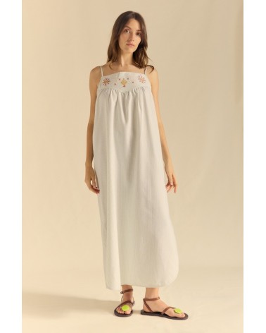 Vestido Canesú Bordado