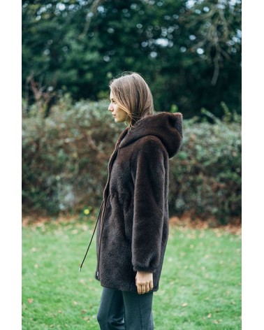 Abrigo Pelo Marrón Con Capucha