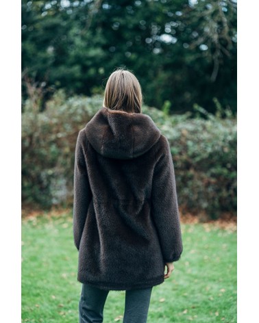 Abrigo Pelo Marrón Con Capucha