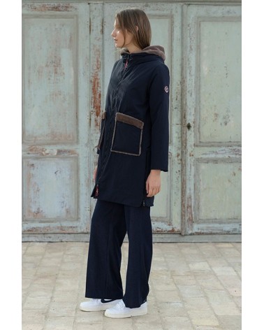 Parka Azul Marino Con Capucha y Bolsillos Pelo