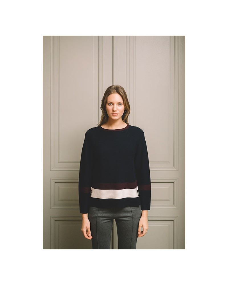 Jersey Marino Con Franjas Burdeos y Crudo.