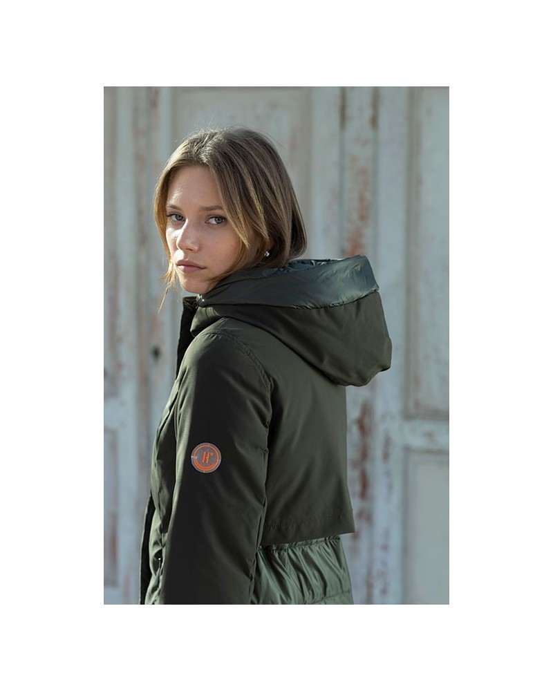 Parka Acolchada Verde Con Capucha