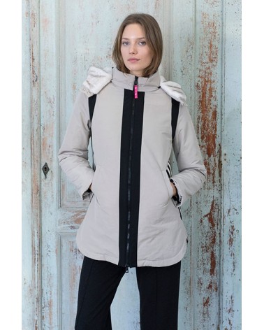 Parka Beige Detalles Negros