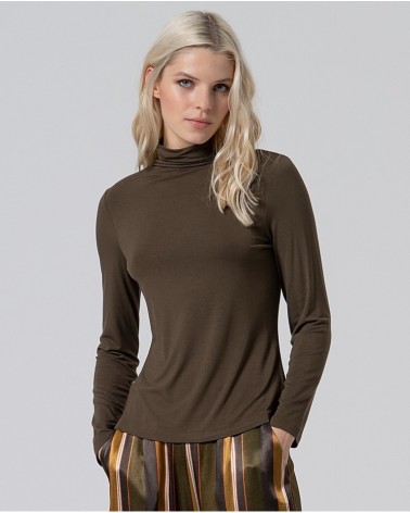 Camiseta Básica Cuello Kaki