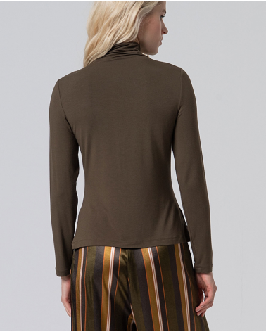 Camiseta Básica Cuello Kaki